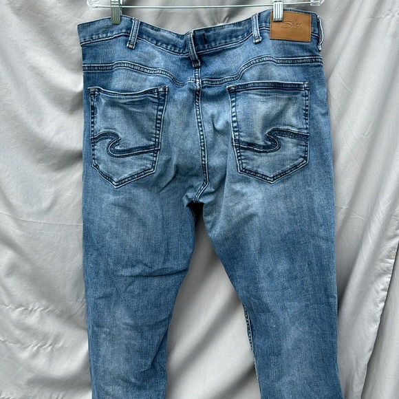 Silver jeans company hunter loose fit tapered leg size 38x30 - Picture 3 of 4